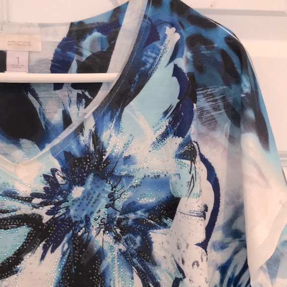 Chico’s Floral Top - Picture 4 of 9